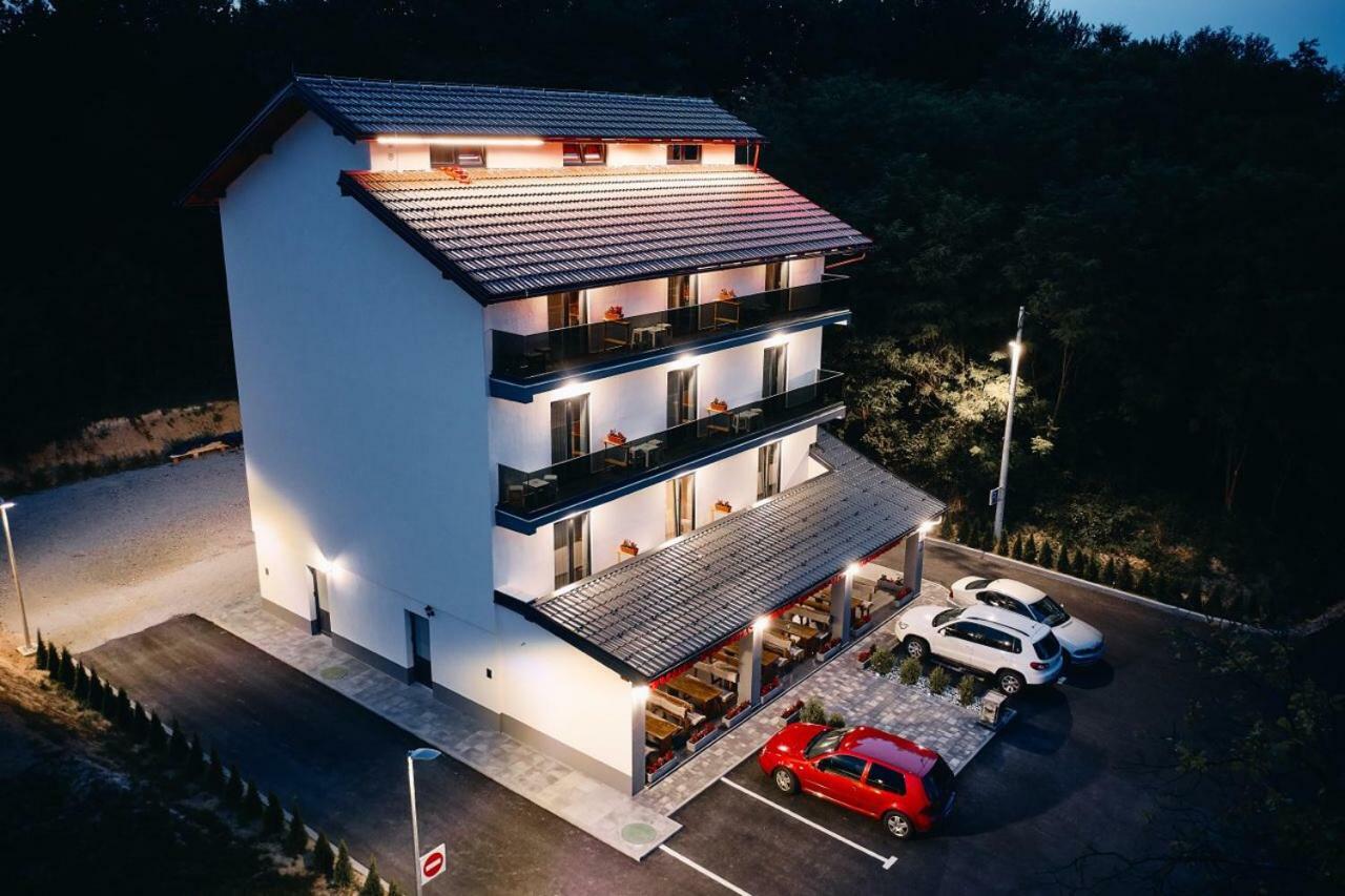 Bed and Breakfast Sobe Kod Bakija Karlovac Esterno foto
